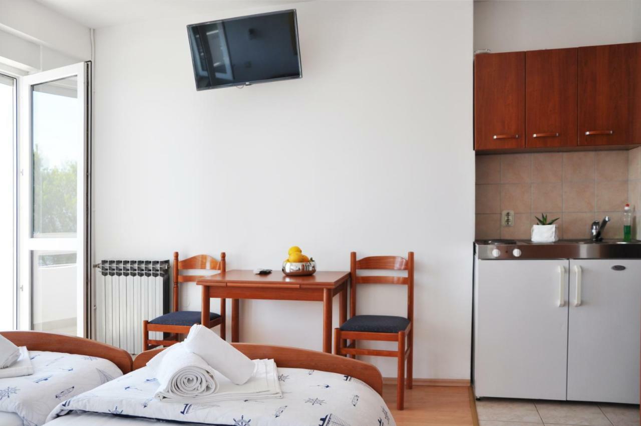 Sunrise Apartments And Studio Apartments 1 Lokva Rogoznica Esterno foto