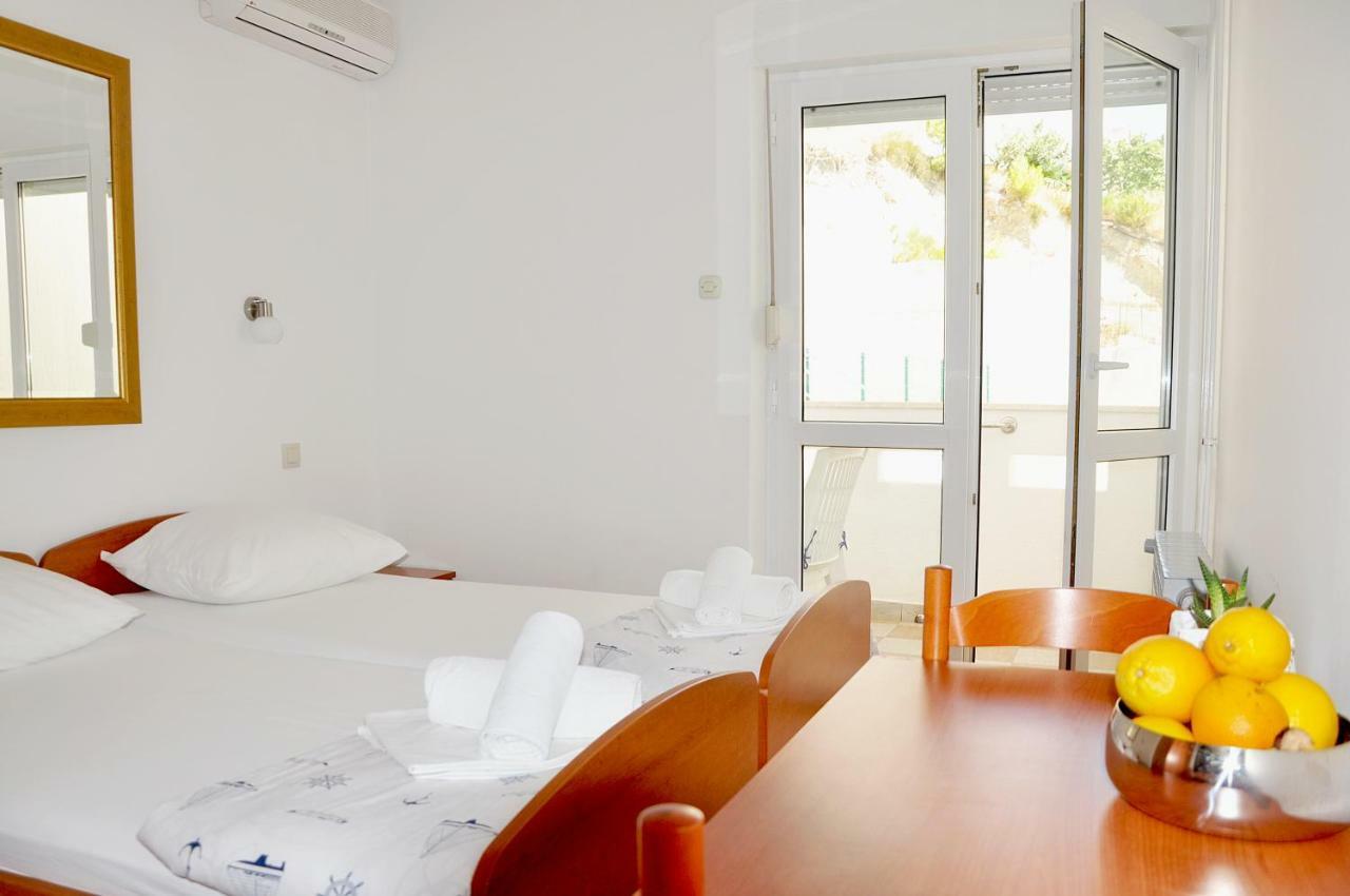 Sunrise Apartments And Studio Apartments 1 Lokva Rogoznica Esterno foto